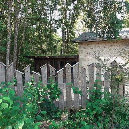 Le Gite De La Cabane De L'Oiseau Couze-et-Saint-Front Extérieur photo