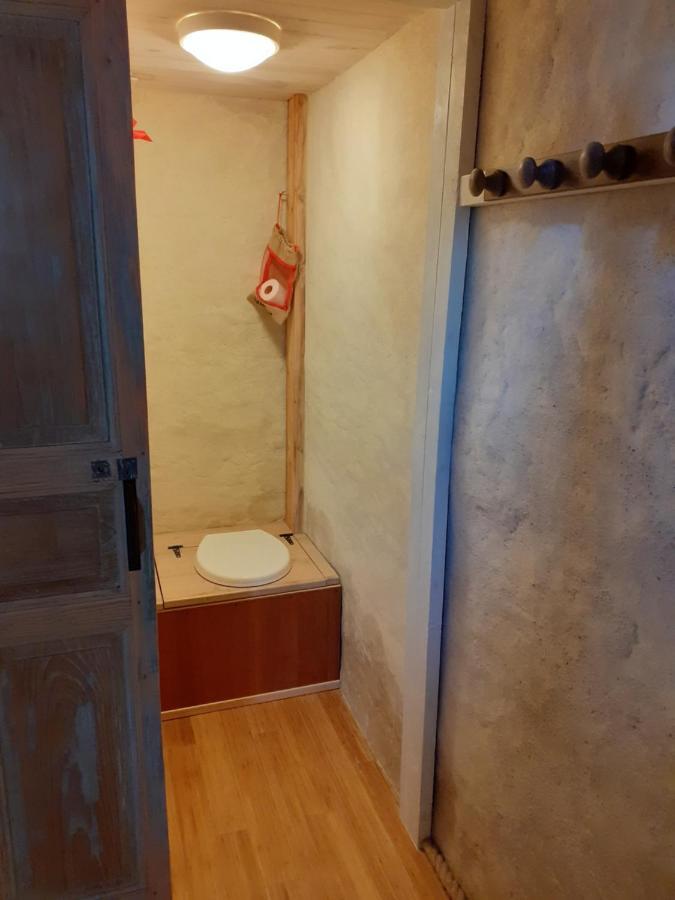 Le Gite De La Cabane De L'Oiseau Couze-et-Saint-Front Extérieur photo