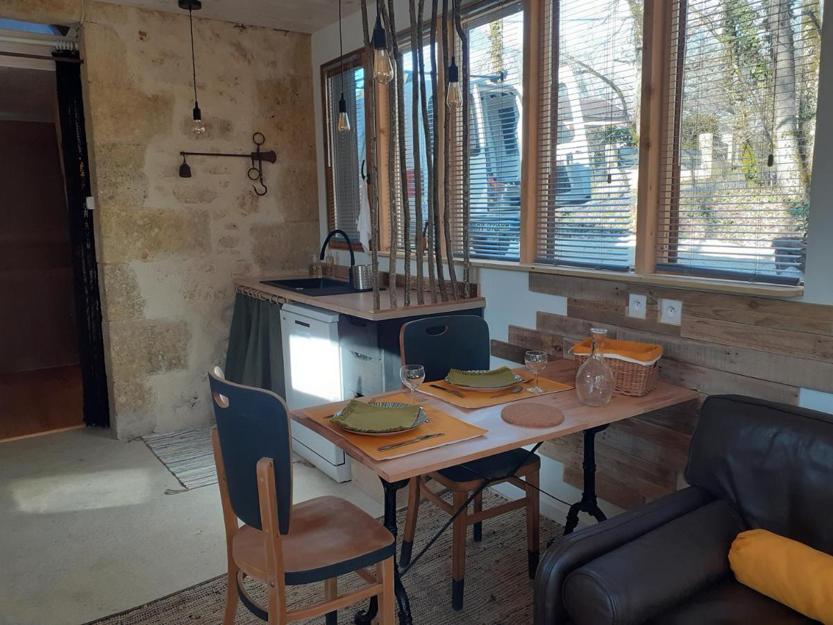 Le Gite De La Cabane De L'Oiseau Couze-et-Saint-Front Extérieur photo